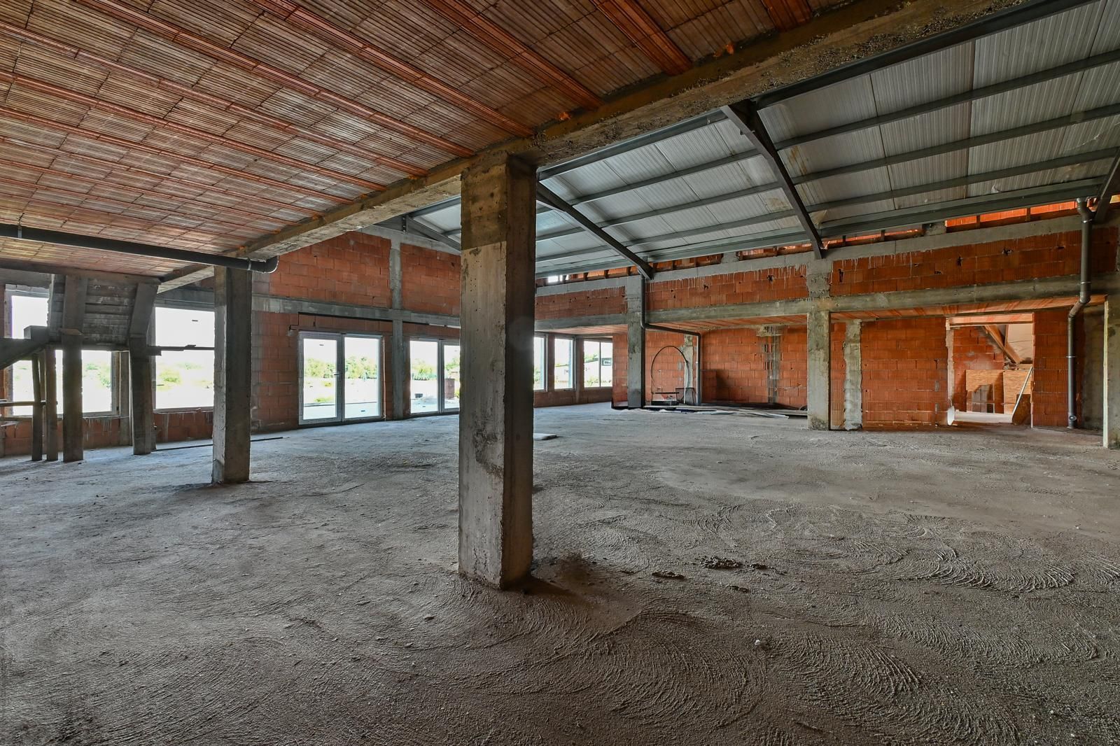 Sala de evenimente cu  piscina si foisor Biled COMISION 0 % CUMPARATOR - Poză 35