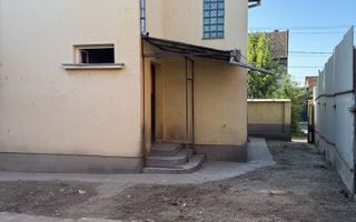 BRASADAS vinde casa cu 3 camere, si curte în zona UNIRII. - Poză 2
