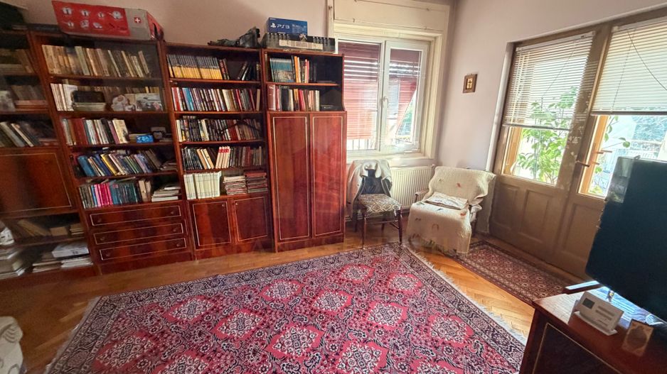 Vanzare apartament 3 camere, zona strazii Bisericii Ortodoxe - Poză 2