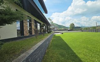 Casa noua cu piscina si terase panoramice, garaj - Poză 5