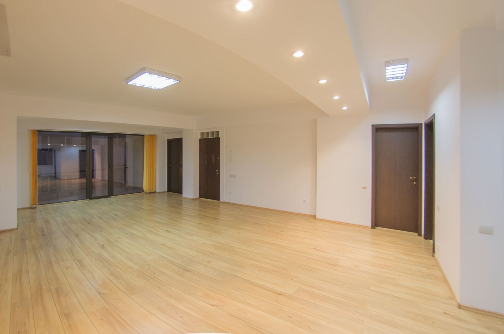 Zero comision, 415mp birou sau showroom, Buzesti, 10 minute metrou - Poză 6