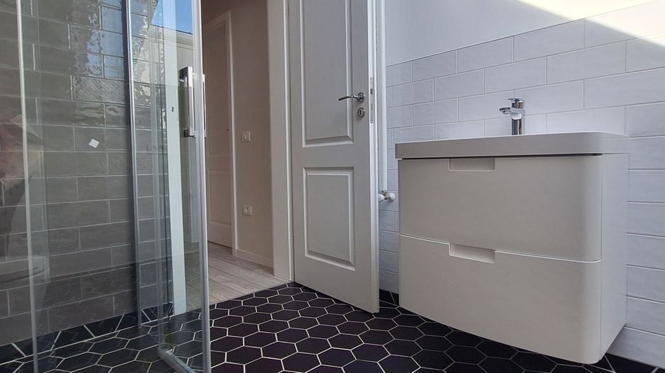 Apartament cu 2 camere si loc de parcare - Poză 12