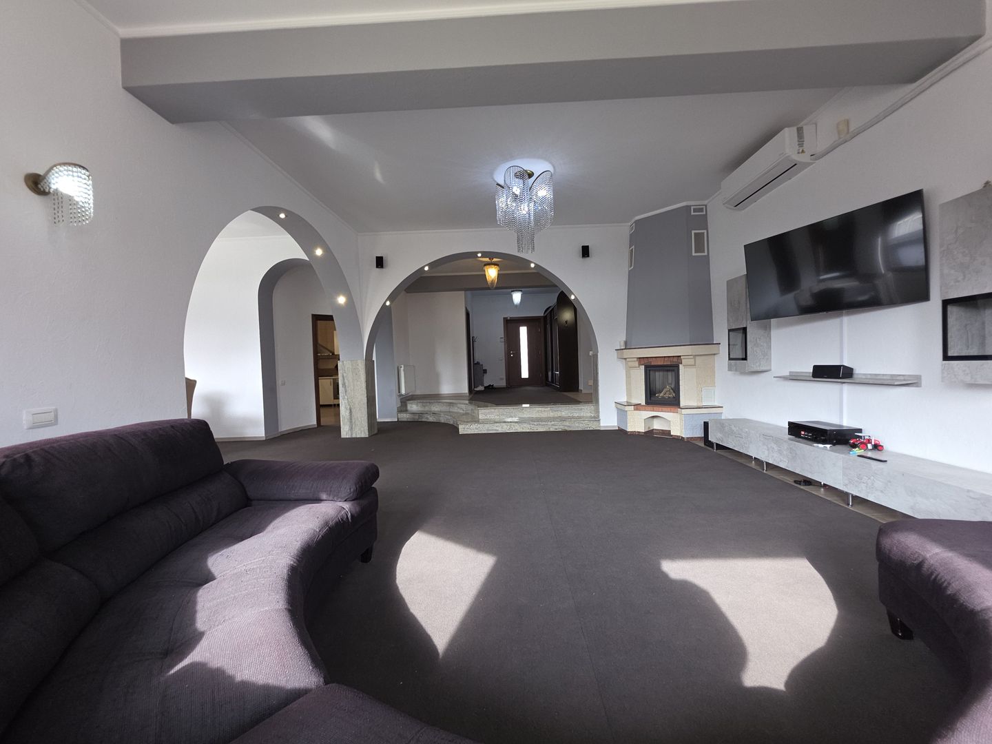 Reducere pret! ! Vila top cu piscina inchisa,  incalzita, barbeque - Poză 10