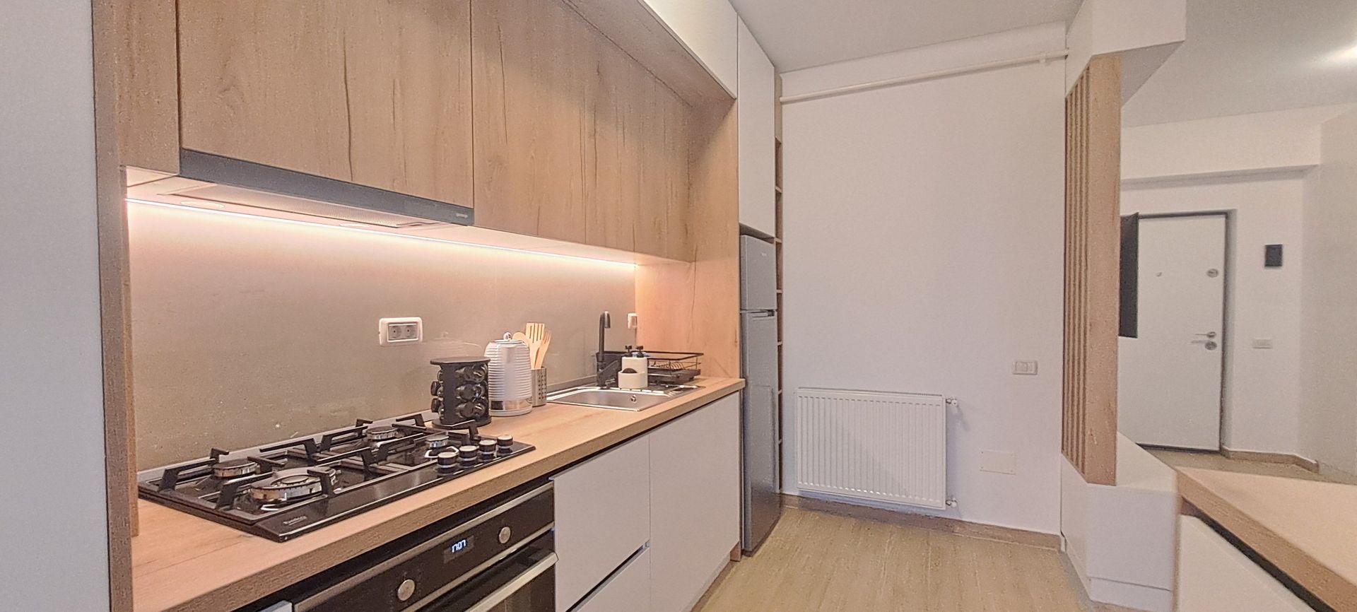 Garsoniera Central Address | Parcare subterana | TOTUL NOU - Poză 5