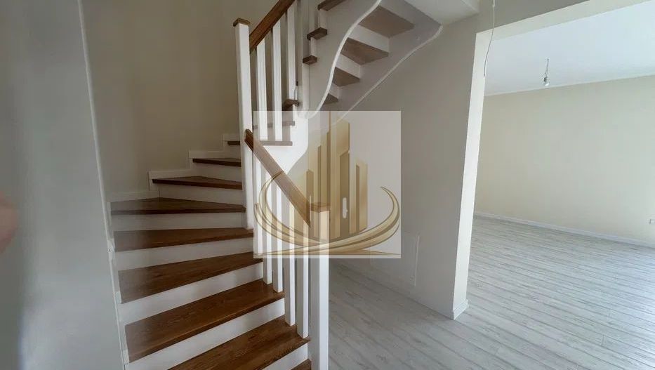 Duplex de închiriat în Giroc – 96 mp utili, 4 camere , teren 270 mp - Poză 2