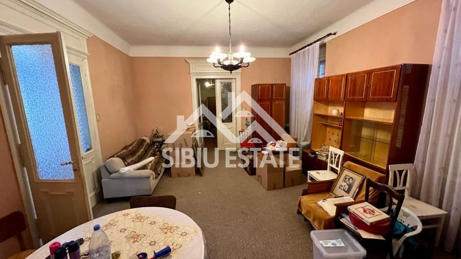 Apartament spațios la casă , 3 camere, zona Piața Cibin - Poză 11