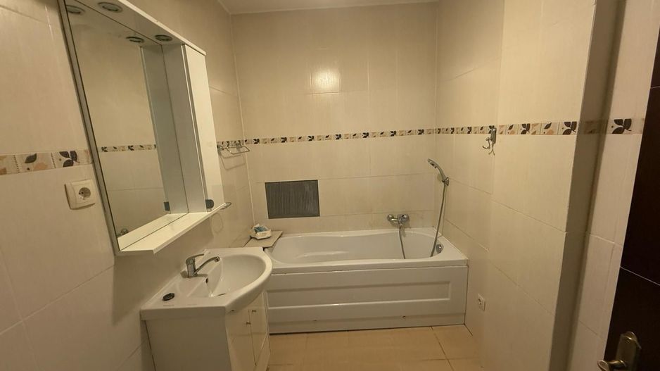 APARTAMENT 2 CAMERE  | 80 MP | 300 EURO | RĂDĂUȚI - Poză 13