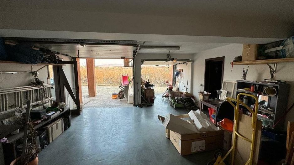 Hlincea, str.Mănăstirii, CIUREA, Iaşi + 1.700 mp teren şi Vilă (D+P+M) - Poză 14