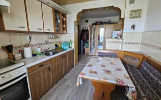 Apartament 2 camere , et.4/4 ,  56  mp – Nicolina, Prima Stație - Poză 2