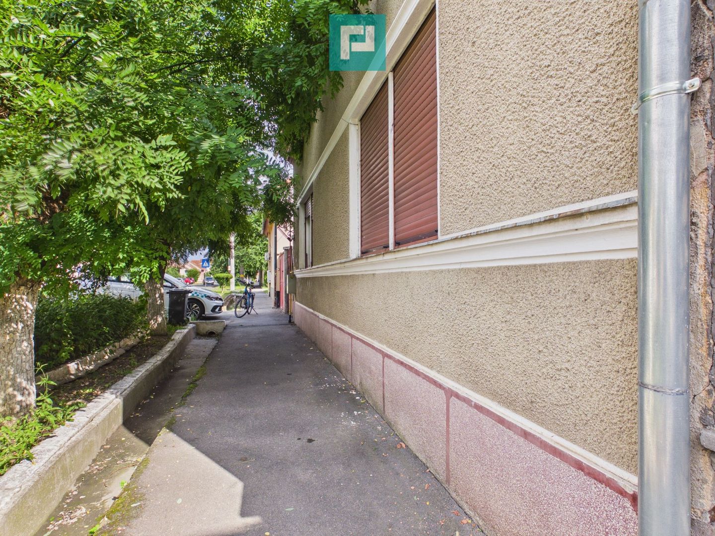Casă cu 3 camere și teren de 450 mp în Pârneava - Poză 11