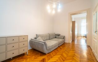 Închiriere apartament ultracentral cu parcare privată | 97 mp,