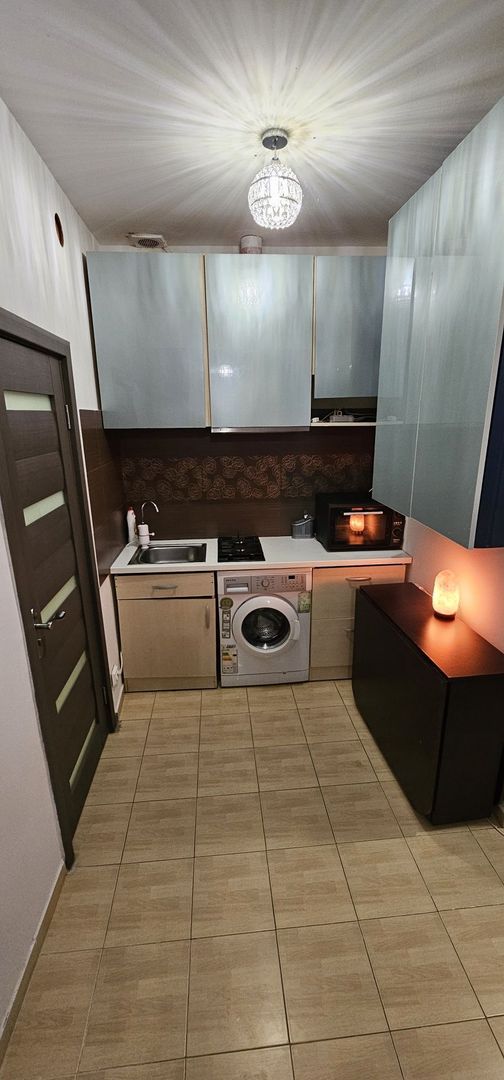 Închiriez garsonieră modernă, Piața Alba Iulia, centrală proprie - Poză 7