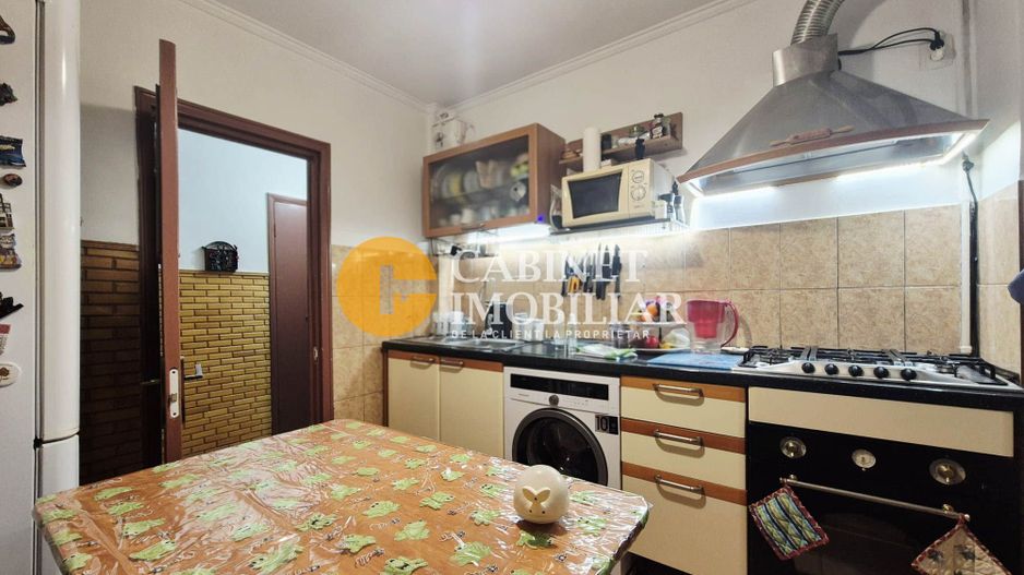 3 Camere Decomandat BOXA+LOC PARCARE - zona Mircea cel Batran - Poză 1