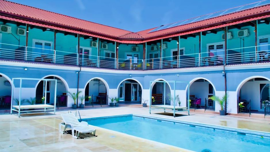 Hotel KM0 Costinesti + Restaurant + Bar + 6 spatii comerciale - Poză 3