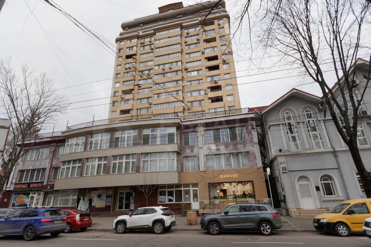 Chirie, oficiu 157 mp, strada București, Centru - Poză 21