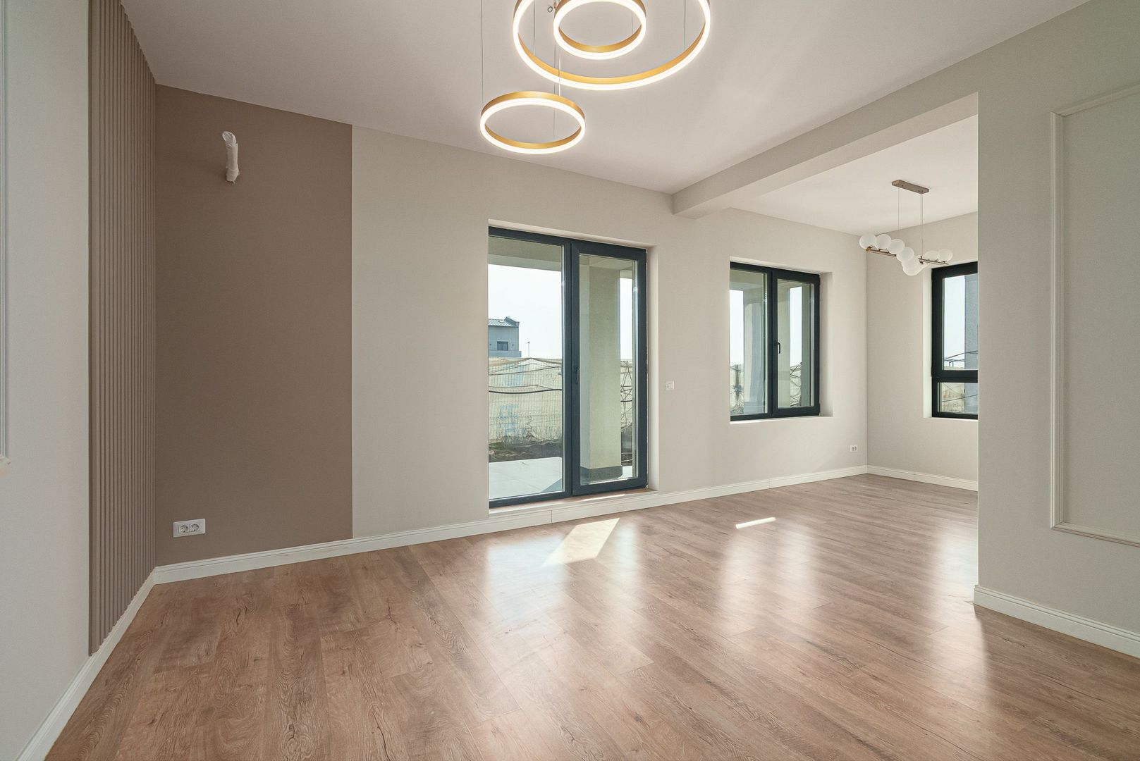 Complex case finalizate str Tiparnitei Sos Giurgiului Dedeman Sector 5 - Poză 4