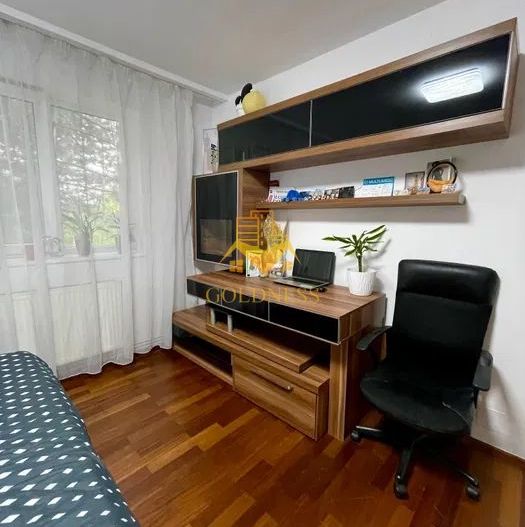 2 camere, decomandate, balcon,  Manastur Zona Big, Izlazului,Mehedinti - Poză 2