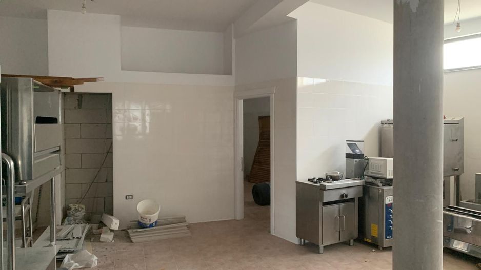 Spațiu comercial de închiriat | Cajvana | 300 mp + terasă 300 mp - Poză 8