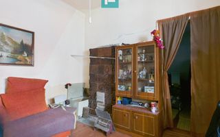 Apartament la curte comună în Aradul Nou - Poză 1