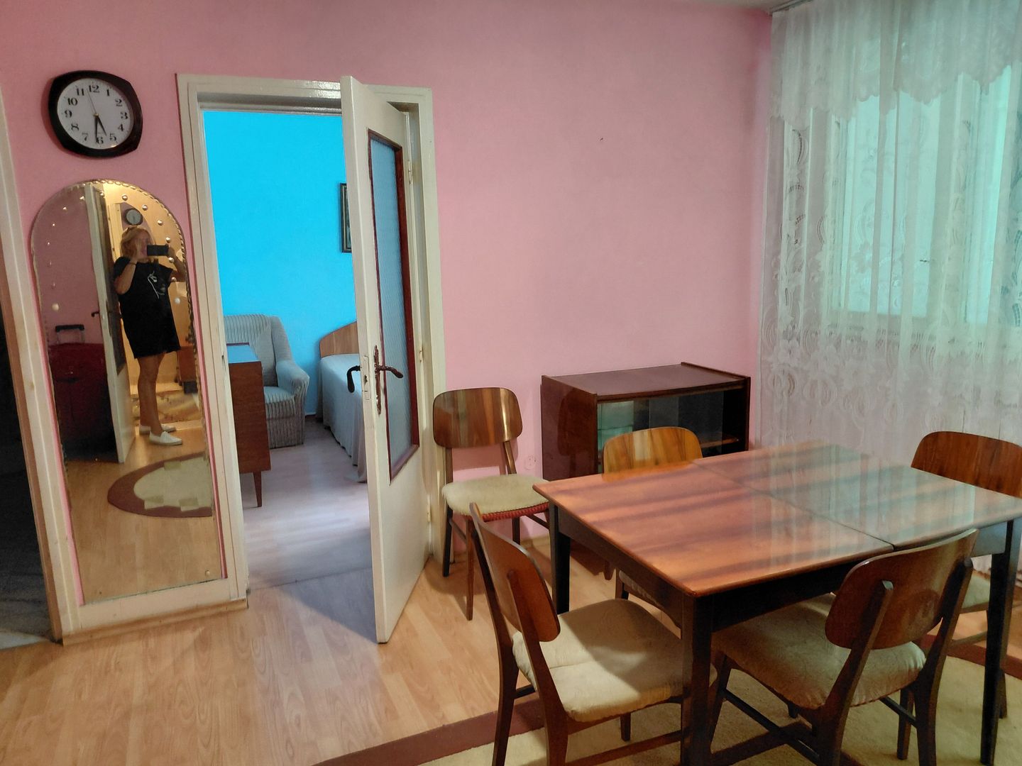 Apartament cu 2 camere Tiglina 1,et.2,strada Saturn zona pietei - Poză 8