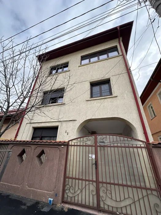 Vila S+P+2E+M - Domenii - Poză 1