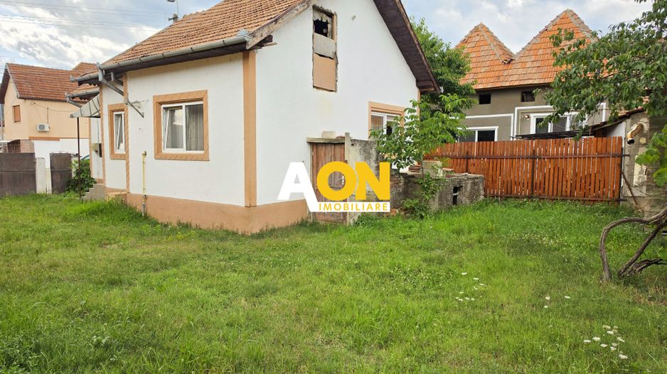 Casa 2 camere, 974 mp teren, Micesti - Poză 3