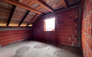 Casa P+M la rosu | 204 mp | 5 ari teren | compartimentare excelenta | Satulung. - Poză 14