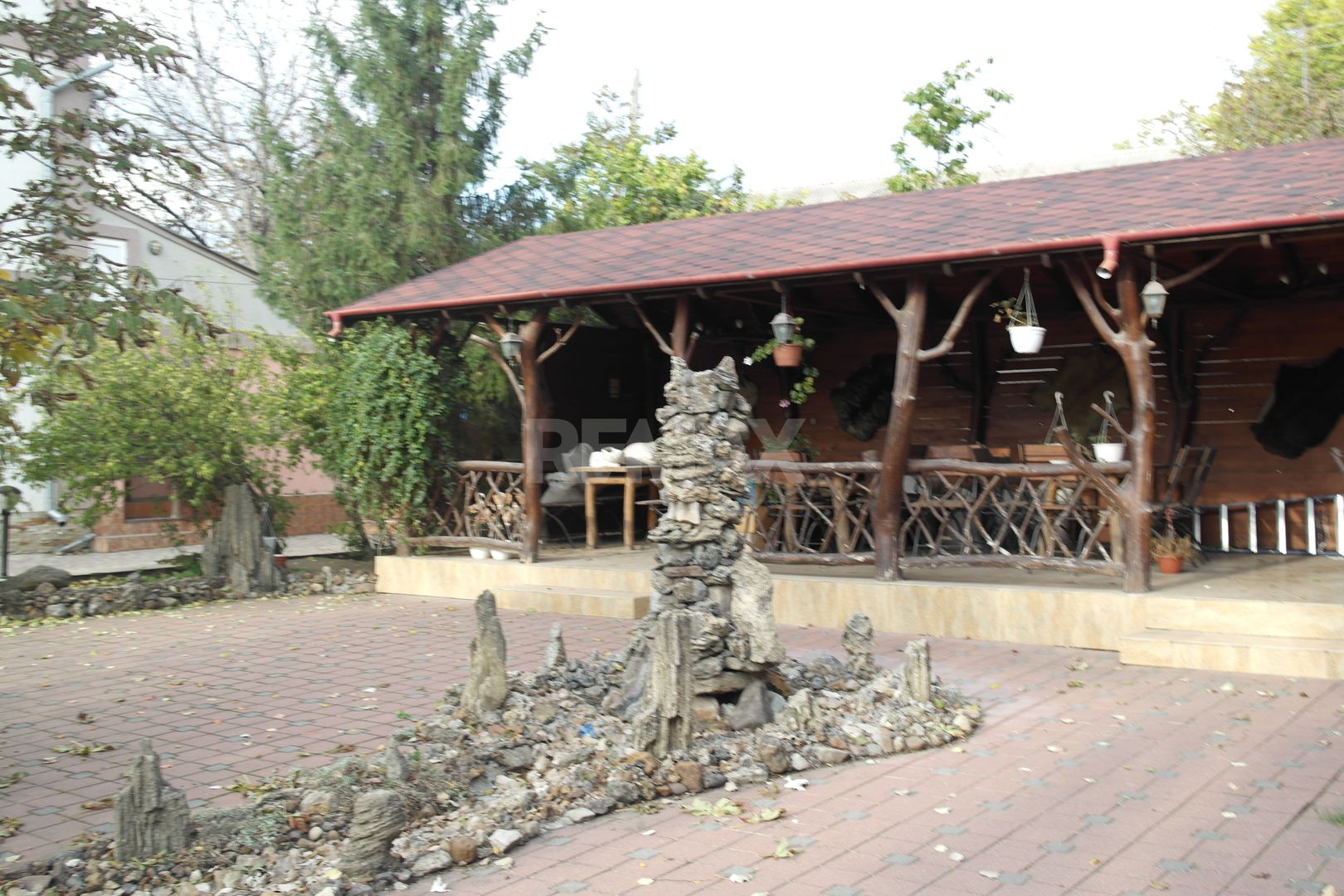 Restaurant pe prima linie Centru Mereni - Poză 4