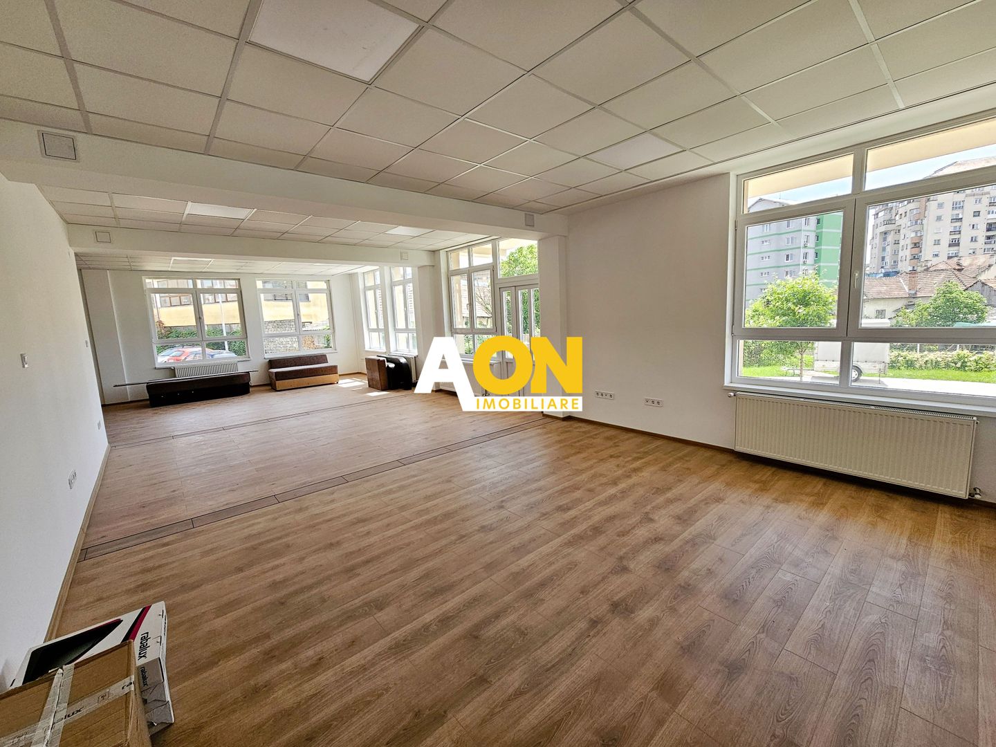 Spatiu nou de birouri, 80,5 mp + boxa de 12 mp, zona Centru - Poză 5