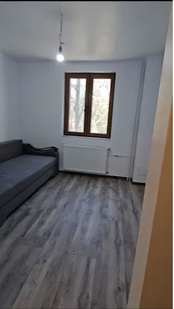 Apartament cu 2 camere Aleea Sulfinei - Poză 2