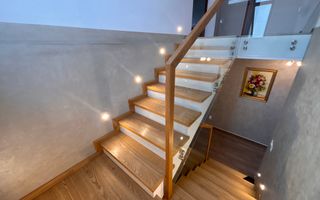 Casa generoasa LA CHEIE, curte 200 mp in Selimbar - Poză 10