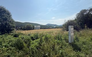 Teren intravilan de vânzare | Sucevița | Front 53 m - Poză 1