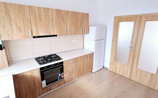 Oferim spre inchiriere casa cu 4 camere,Nemobilata in Dumbravita,aproape de Lidl - Poză 6