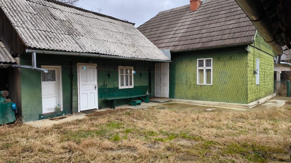 CASA DE VANZARE + ANEXE 2500 MP / PUTNA - Poză 10