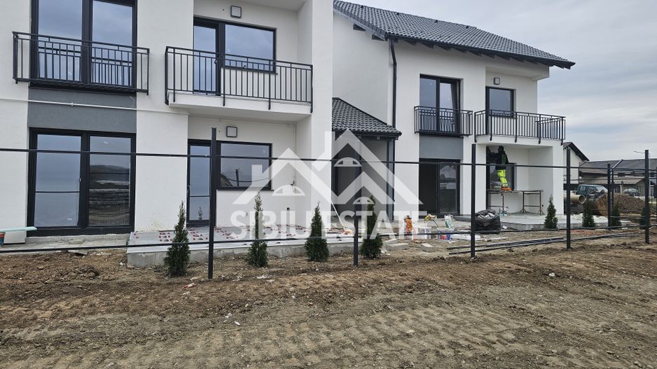Casa Sibiu 4 camere, 2bai, terasa, carport, locatie Selimbar - Poză 20
