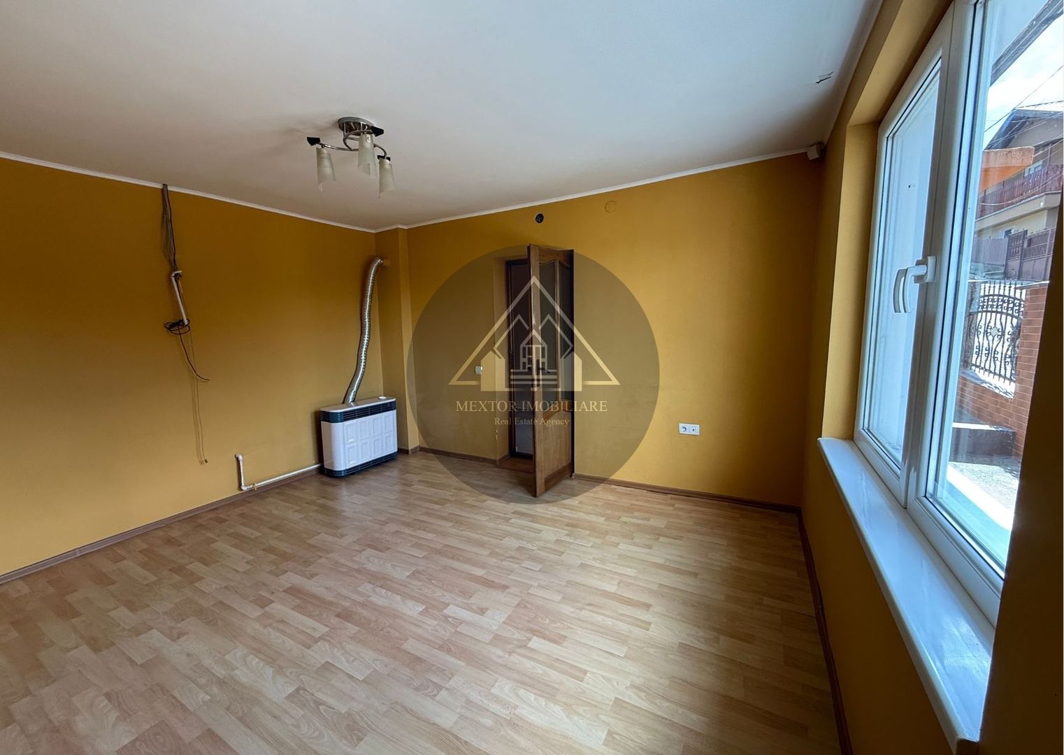 Casa de 3 camere, Medias. - Poză 11