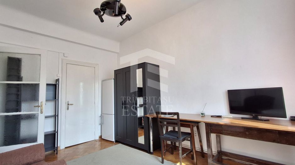 Garsoniera de vanzare  Zona Piata Romana - Poză 5