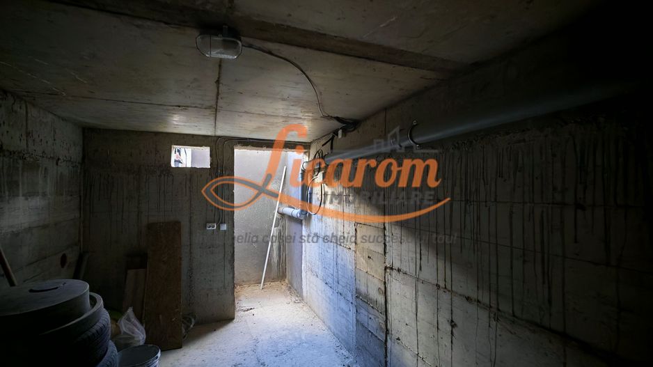 COMISION 0 . Vila LA CHEIE - IZVOR TARLUNGENI - P+E ,4 CAMERE. - Poză 12