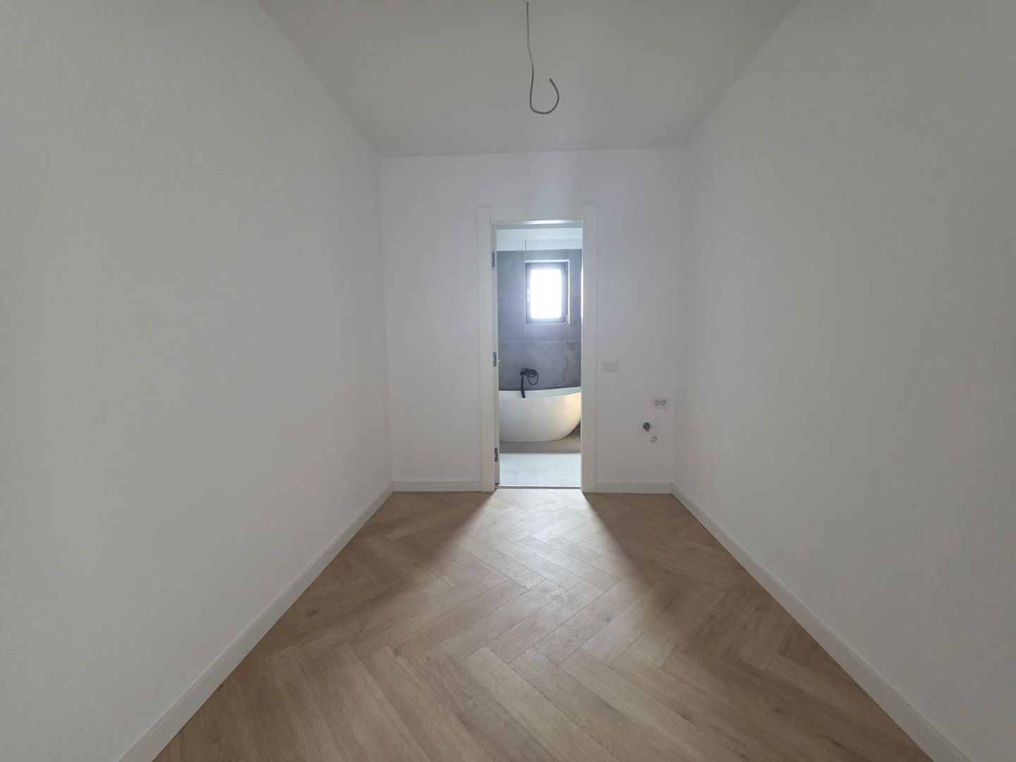 Apartament 4 camere de inchiriat Iancu Nicolae British School parcare - Poză 8