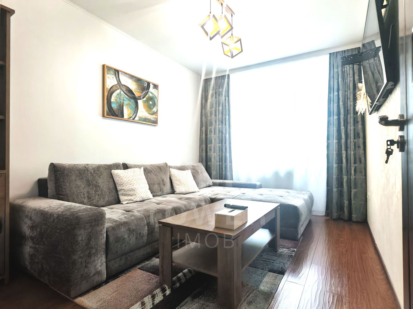 Apartament cu 3 camere 74 mp de vânzare în zona Turnisor - Poză 1