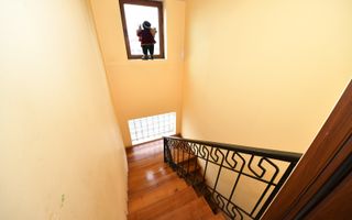 Vila spatioasa, constructie solida, zona micro 17 – Galati - Poză 16