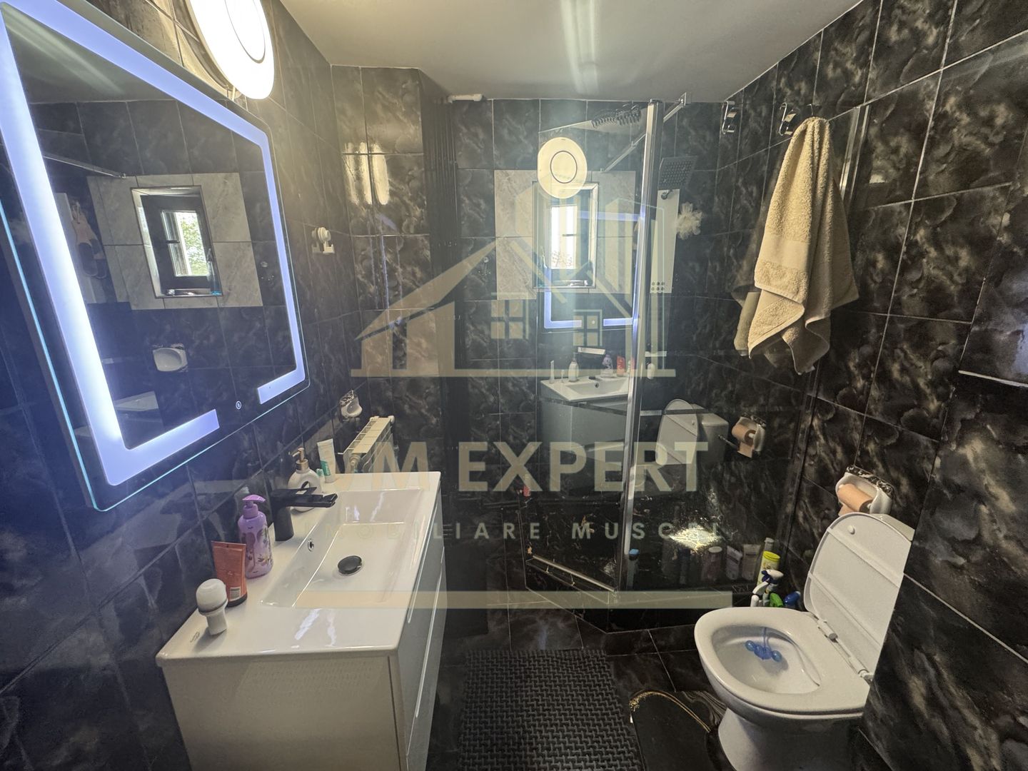 VILA S+P+E-306 MP, TEREN 2078 MP, CAMPULUNG - Poză 54