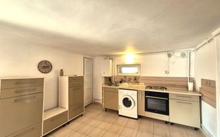 Exclusivitate - Garsonieră la 3 minute de P-ta Sfatului, pet friendly - Poză 13