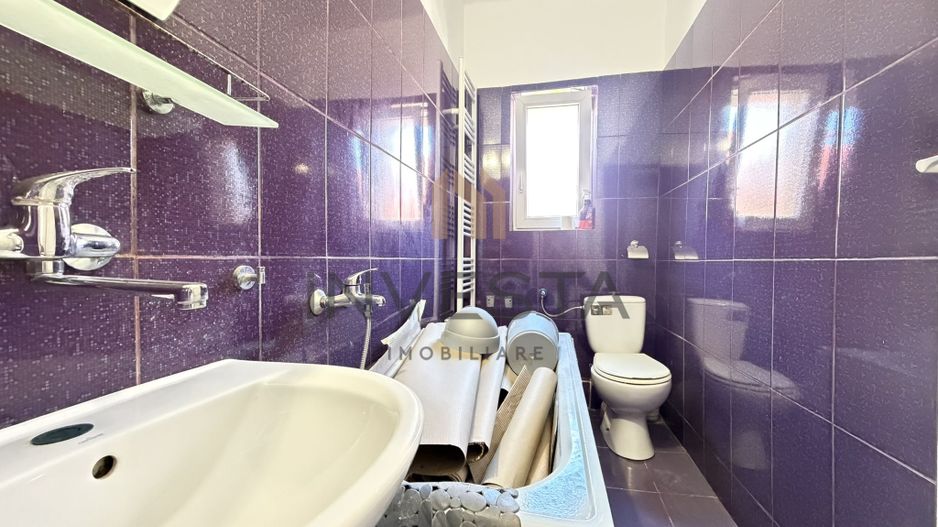 Casa cu 4 camere de inchiriat cu 2 locuri de parcare, zona 7 Strazi - Poză 11