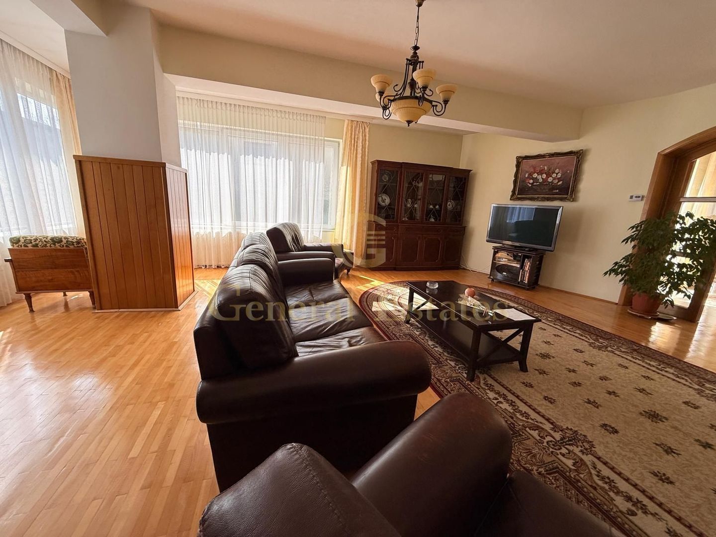 Casă individuală | 6 camere | Tractorul - Poză 1