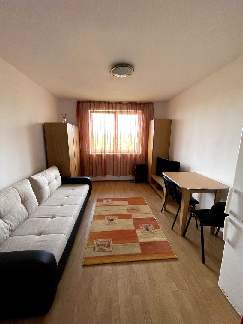 BRASADAS vinde garsonieră renovată, utilată in Micro 15. - Poză 1