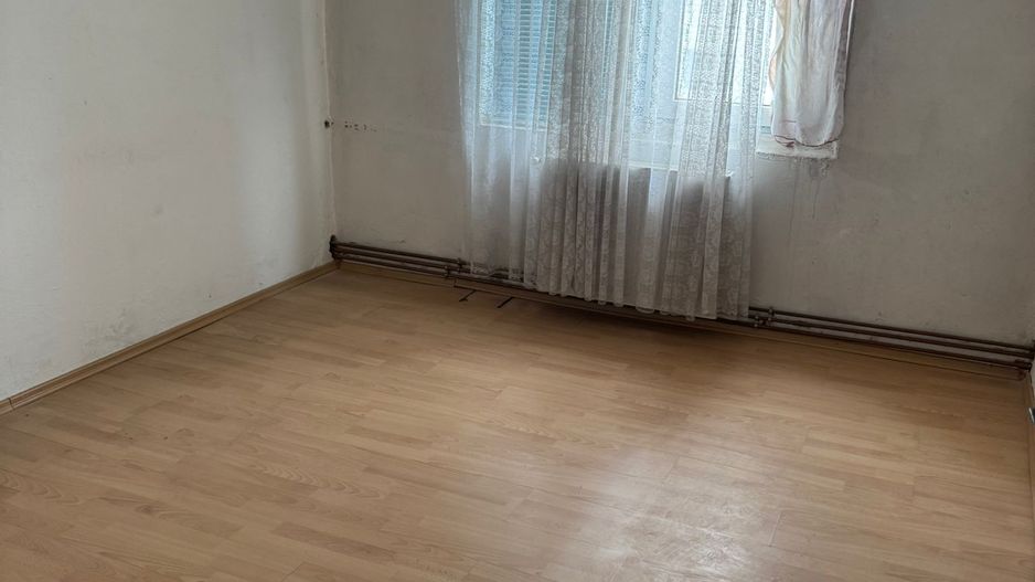 3 camere Decomandat 65 mp, Strada Modoran Ene - Poză 5