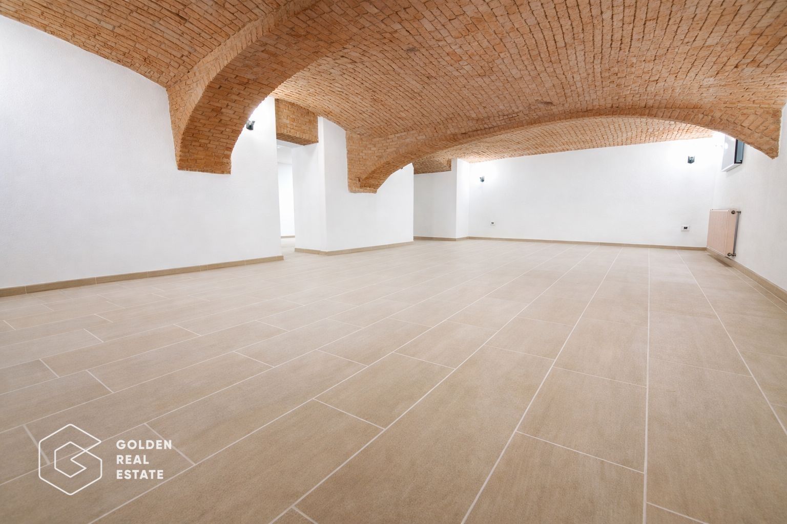 Spațiu office 80 mp, demisol, clădire istorică - Poză 1