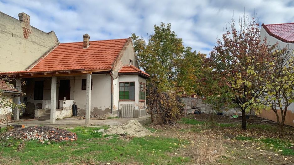 Teren intravilan 1000 mp in Lipovei - Poză 5