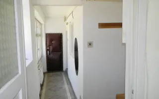 Proprietate cu 2 hale si casa la inchiriat,teren 1350mp - Poză 18
